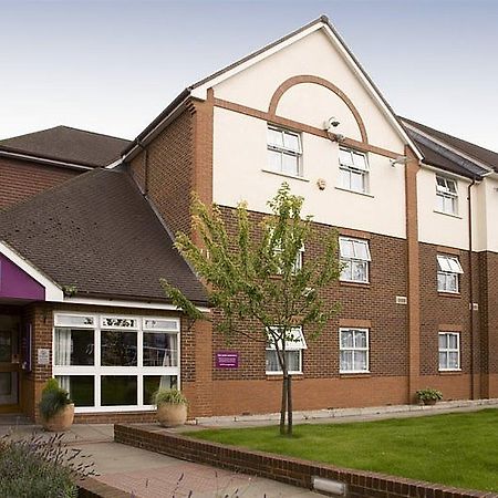 Premier Inn London Илфорд Экстерьер фото