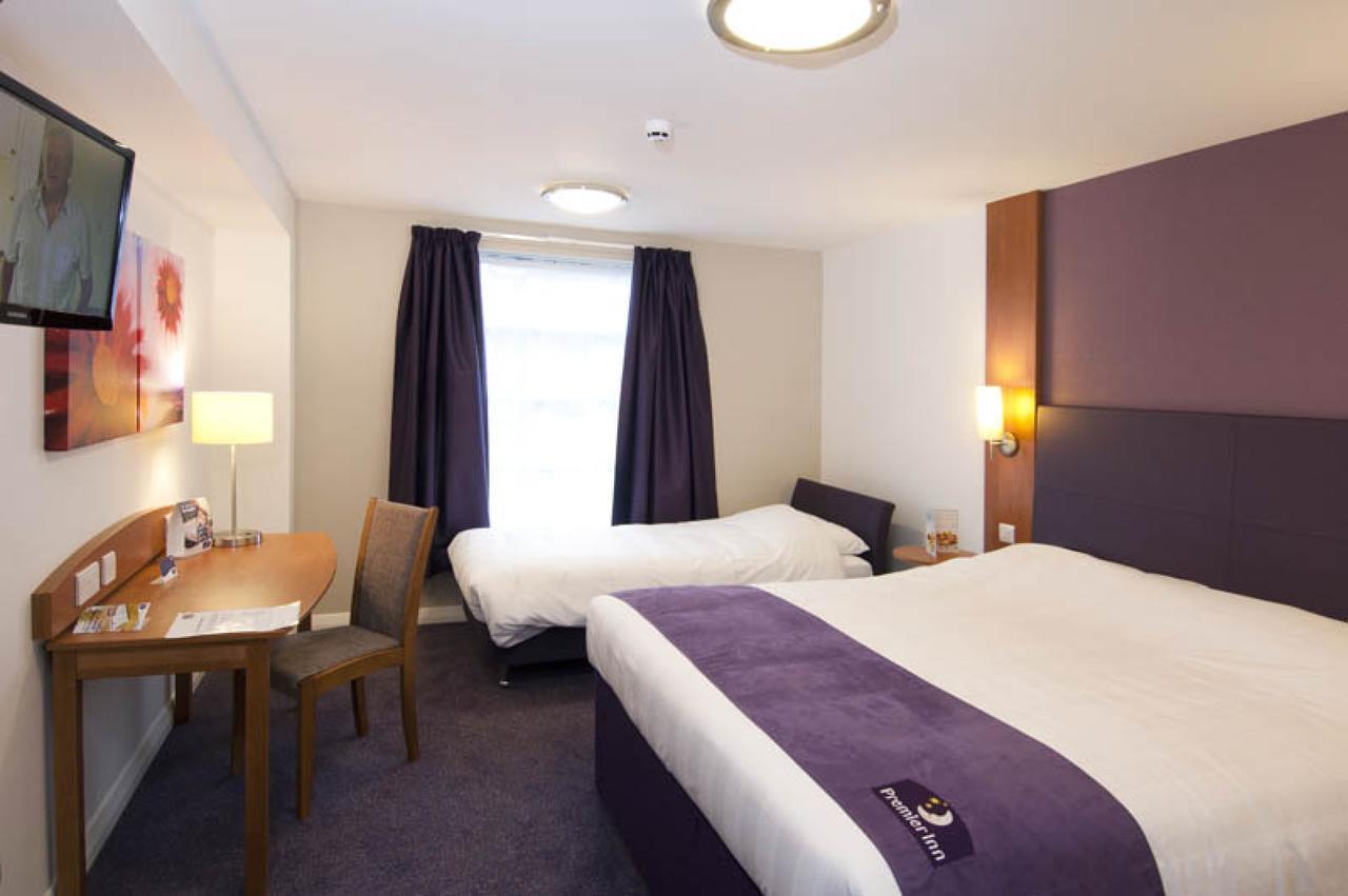 Premier Inn London Илфорд Номер фото