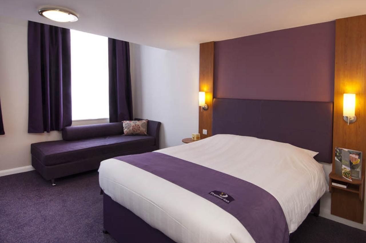 Premier Inn London Илфорд Номер фото